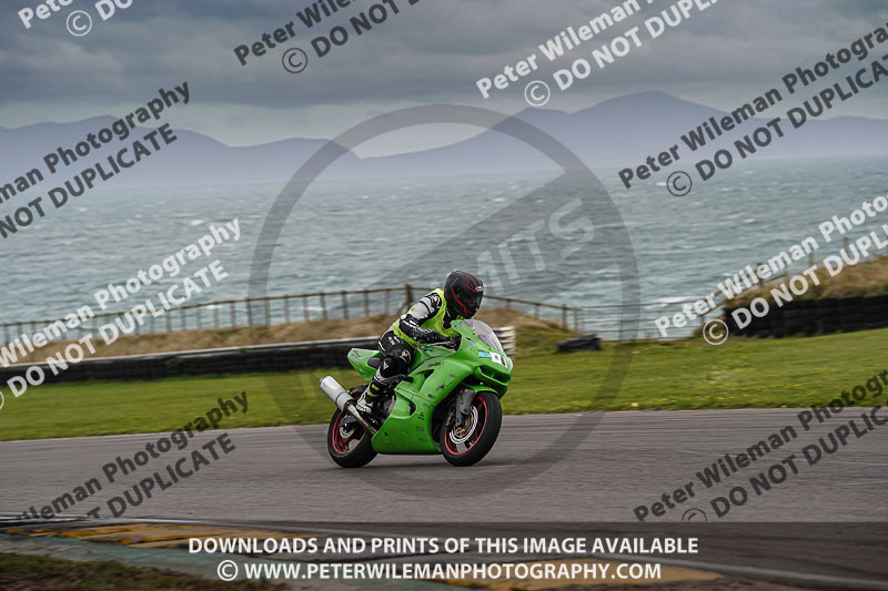 anglesey no limits trackday;anglesey photographs;anglesey trackday photographs;enduro digital images;event digital images;eventdigitalimages;no limits trackdays;peter wileman photography;racing digital images;trac mon;trackday digital images;trackday photos;ty croes